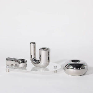 Versilberter geometrischer Kerzenhalter aus Keramik