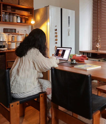 Silla de comedor con acento de madera de caucho nórdico