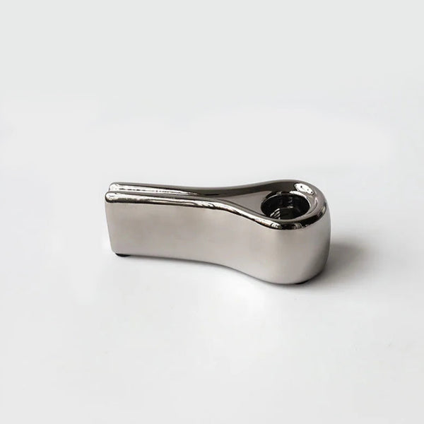 Versilberter geometrischer Kerzenhalter aus Keramik