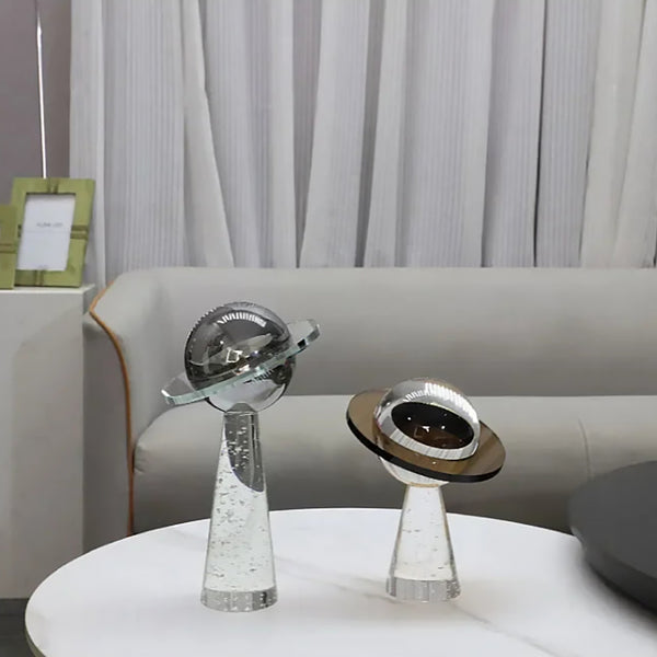 Escultura del planeta Saturno hecha a mano en cristal macizo con soporte