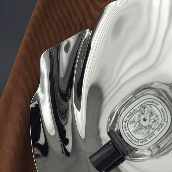 Bandeja de acero inoxidable con forma de onda irregular