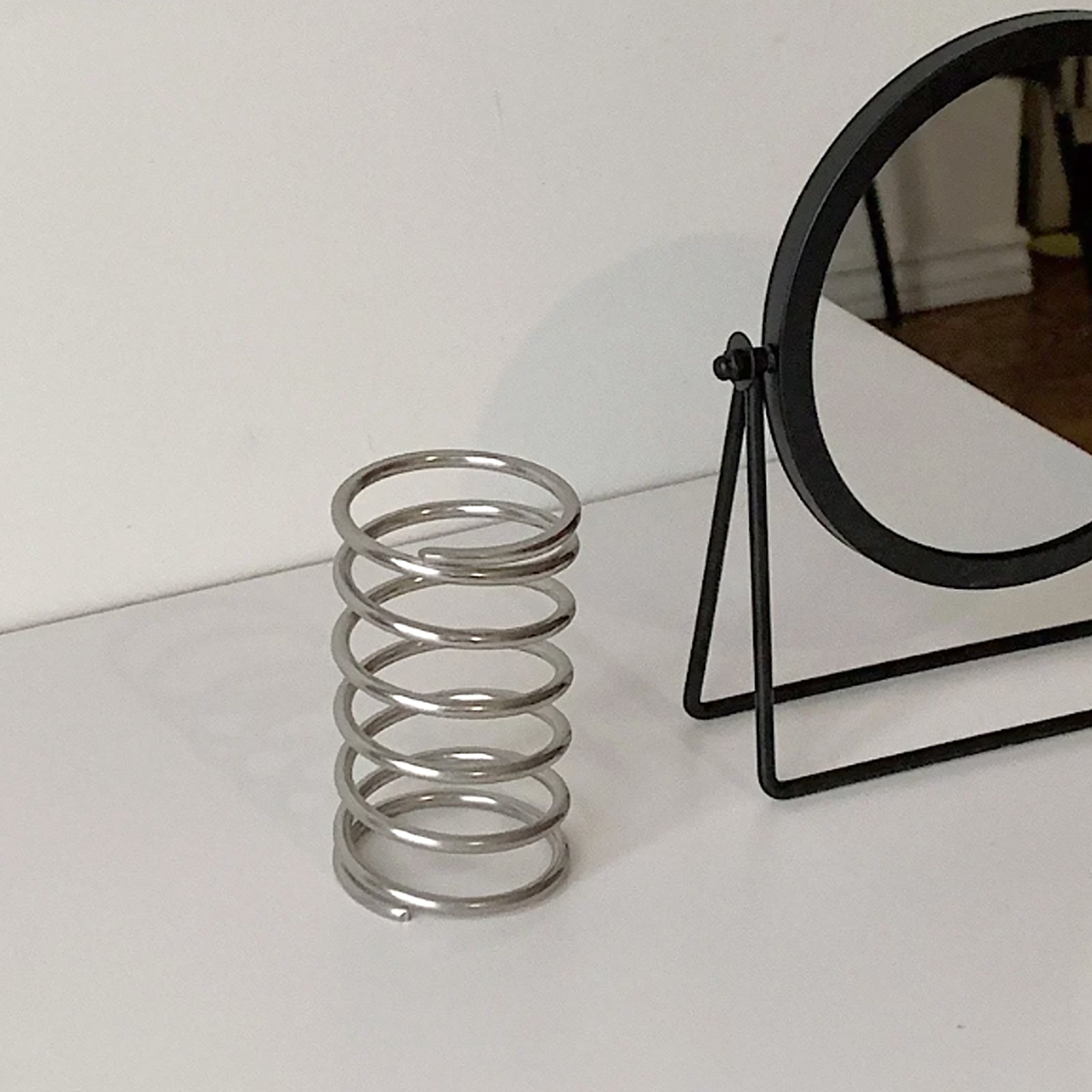 Stainless Steel Cylindrical Spring Stand Holder – OnShelf