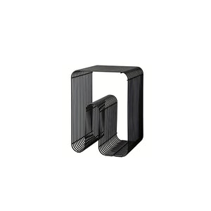 Geometric patterned magazine rack