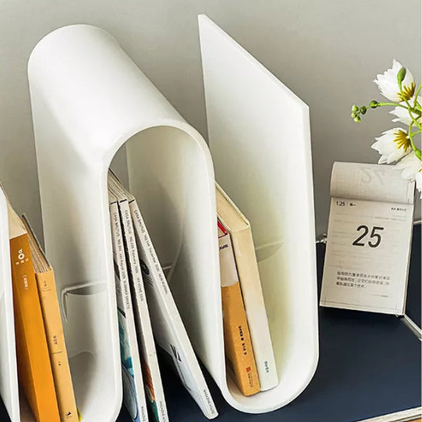 de homê Acrylic Geometric Side Table