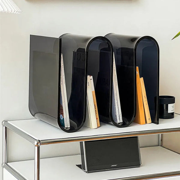 de homê Acrylic Geometric Side Table