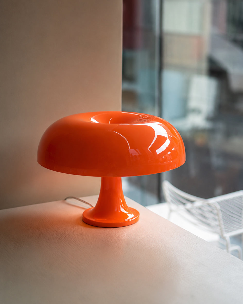 Bauhaus Wide Mushroom Table Lamp