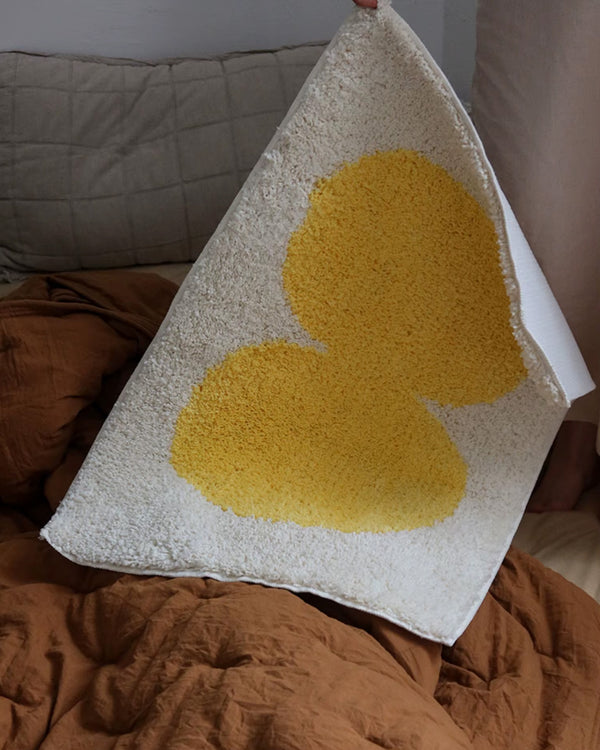 MokoMoko Yellow Oval Tufted Bath Mat