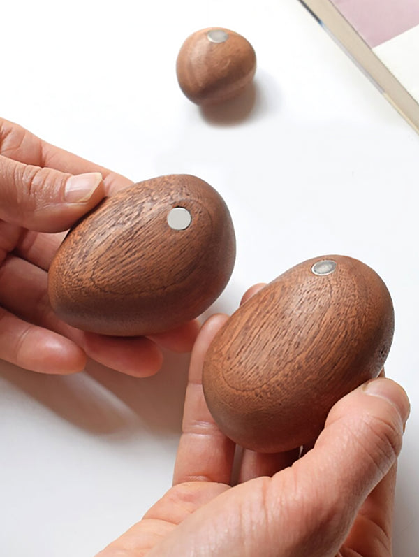 Magnetischer Balance-Stein aus Massivholz, Dekoration für Zuhause