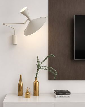 Schwenkarm-Scone-Stecker-Wandlampe