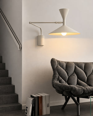 Schwenkarm-Scone-Stecker-Wandlampe